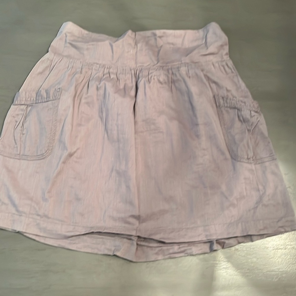 Gray skirt with pockets